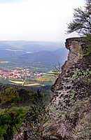 Blick vom Aussichtspunkt auf dem Heldrastein